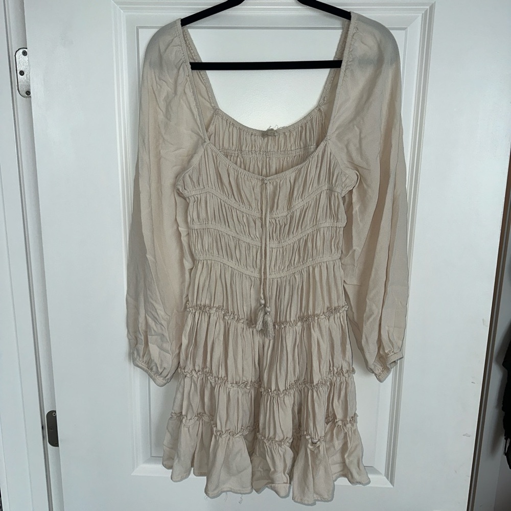 Chelsea & Violet Cream Long Sleeve Dress